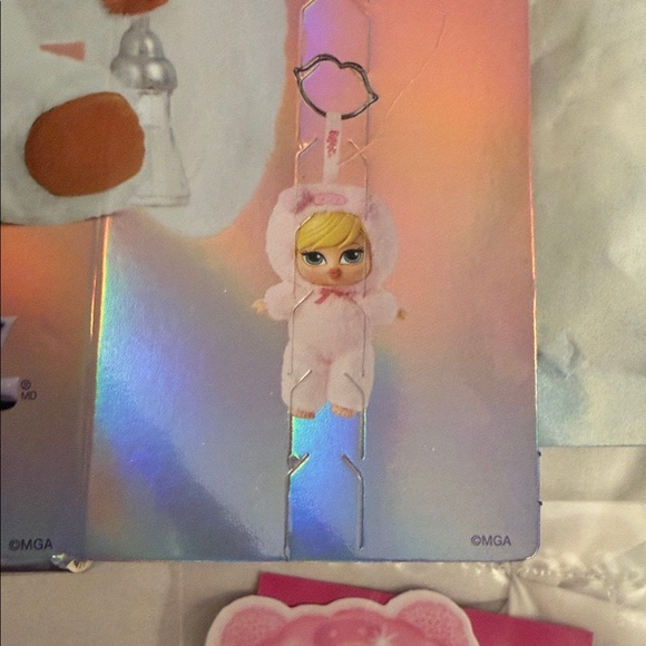 NIB Bratz Doll Bratziez Chloe Mystery Box - Picture 3 of 4